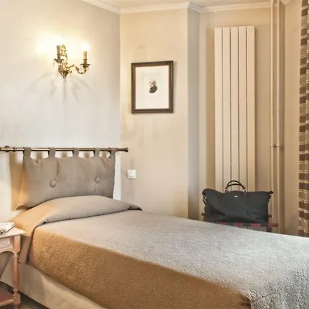 Pavillion Saint Louis Bastille 3*